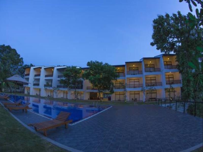 Grand Tamarind Lake Kataragama Exterior photo
